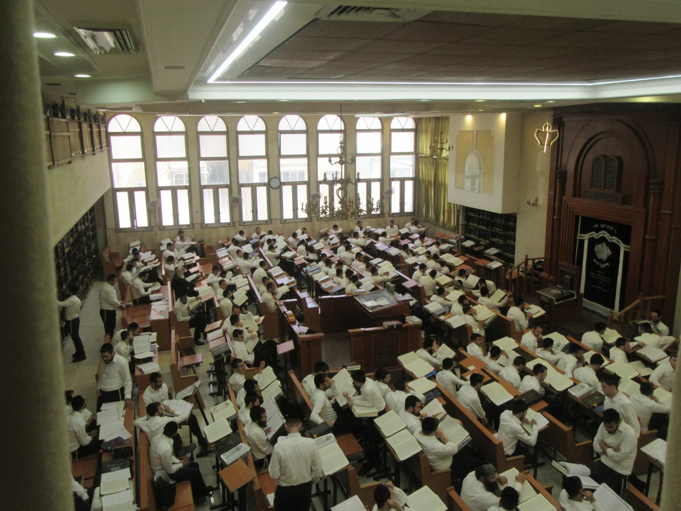 לימוד בבית המדרש עטרת שלמה